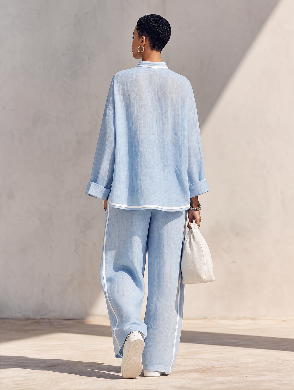 Elena | Camiseta Oversize Cuello Alto + Pantalón Ancho, Lino Azul Claro